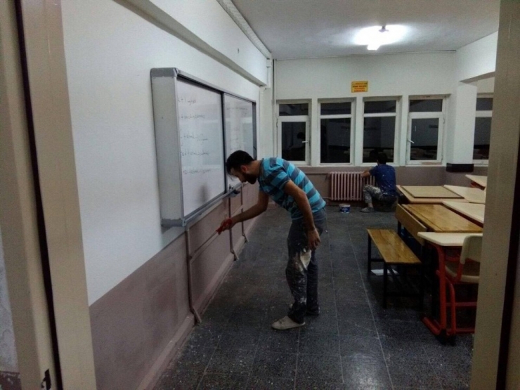 Körfez Belediyesi’nden Eğitime 10 Milyon Liralık Yatırım