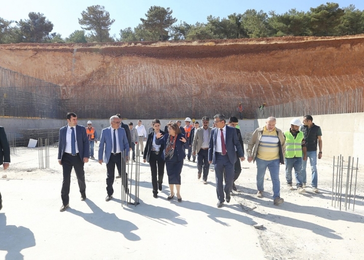 250 Bin Kişinin Su İhtiyacını Giderecek Depo Yapımında Çalışmalar Yarılandı