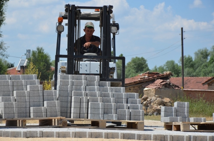 Kümbet’te Taşlar Yerine Oturdu