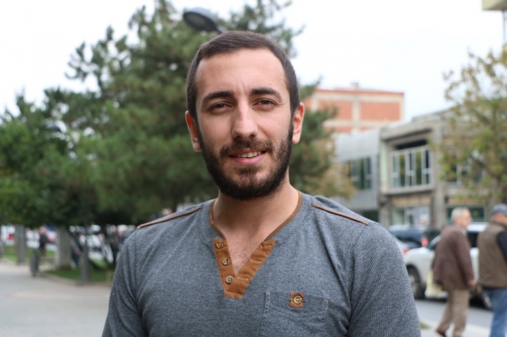 - Yasaklanmasına Rağmen Elektronik Sigara Tüketimi Hızla Artıyor