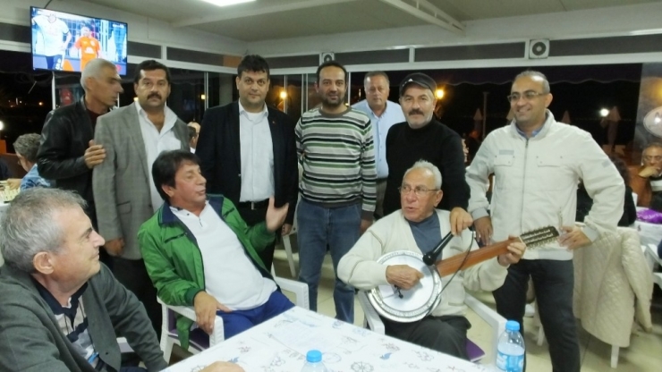 Burhaniye’de Düzenlenen Elazığlılar Gecesi’nde Büyük Coşku Yaşandı