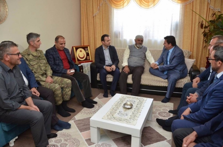 Vali Arslantaş, Tercan Köylerinde Ziyaret Ve İncelemelerde Bulundu