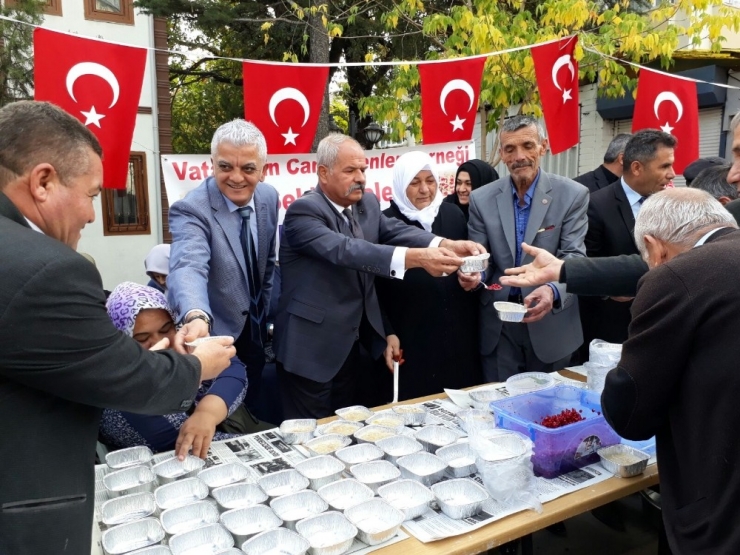 Dernekten Aşure Etkinliği