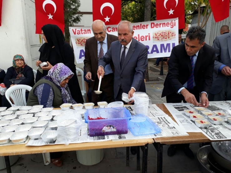 Dernekten Aşure Etkinliği