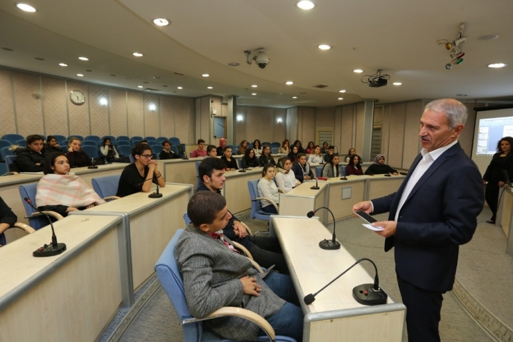 Başkan Dişli’den Stajyerlere Nasihat