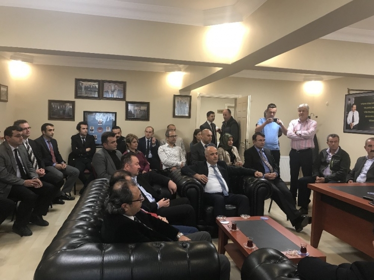 Alaplı Tso’dan Öğrencilere Mont Ve Bot Yardımı