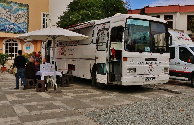 Kızılay’ın Hedefi 2 Milyon 250 Bin Ünite Kan Toplamak