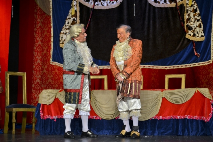 "Kibarlık Budalası" Maltepe’de Sahnelendi