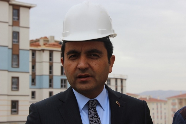 Belediye Başkanı Yaşar Bahçeci, Toki Konut Alanında İnceleme Yaptı