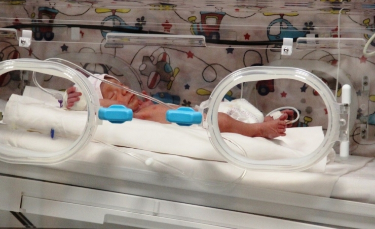 Çanakkale Mehmet Akif Ersoy Devlet Hastanesi’nde İlk Bebek Dünyaya Geldi