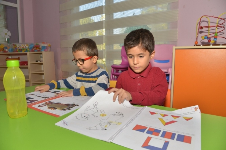 Büyükşehir Belediyesi Kreş Hizmeti Veriyor