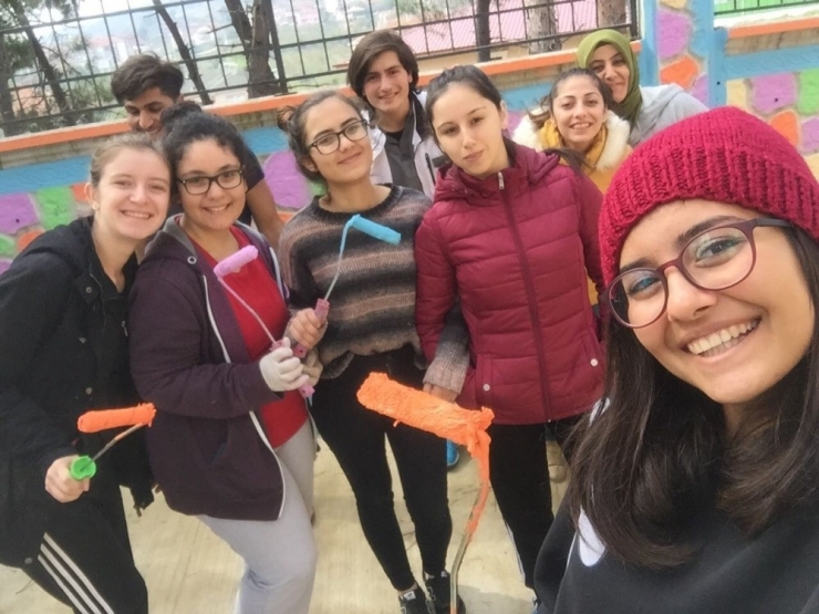 Düzce Üniversitesi Öğrencilerinden Renkli Etkinlik