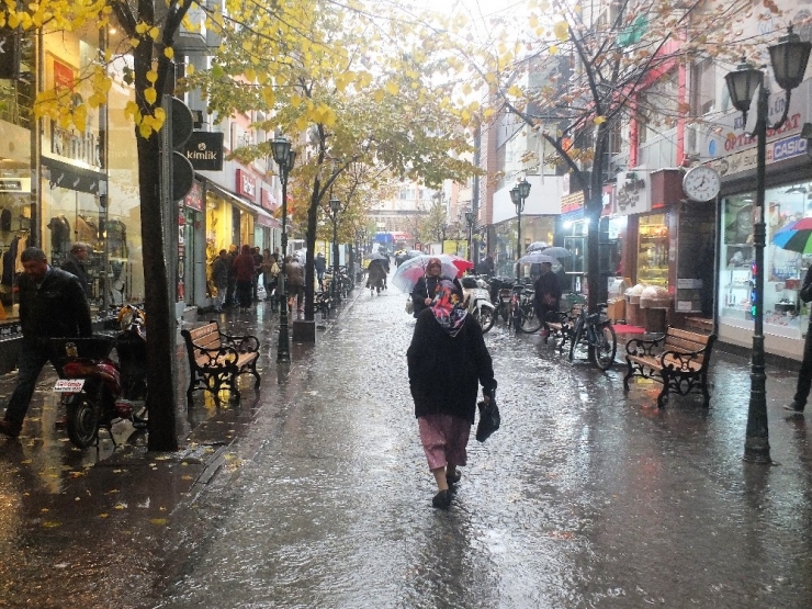 Eskişehir’de Sağanak Yağmur