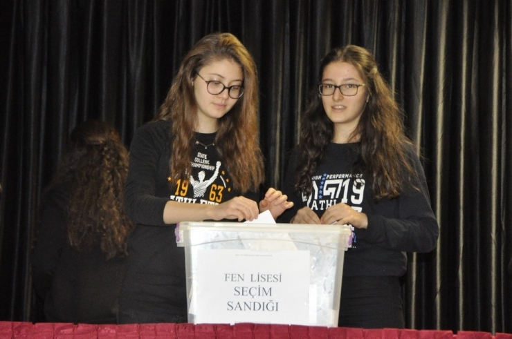 Gkv Özel Liseleri Başkanlarını Seçti