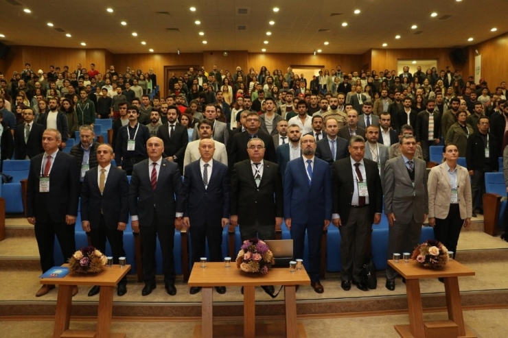 Kbü’de Uluslararası İleri Malzeme Ve İmalat Teknolojileri Konferansı Başladı