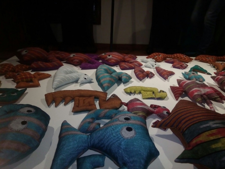 Kutnu Kumaşından Oyuncaklar Sergilendi