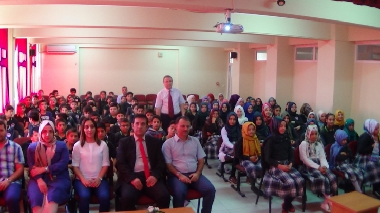 Mersin Emniyeti’nden Öğrencilere ’Güvenli Eğitim Semineri’