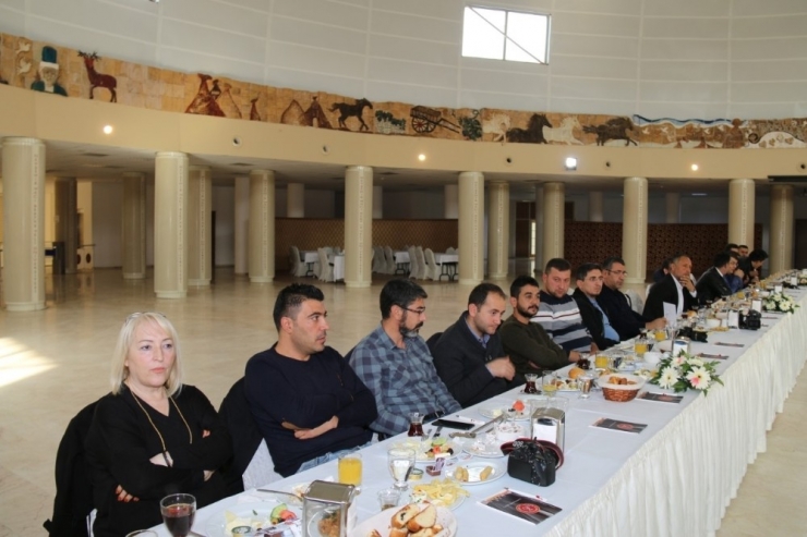 Rektör Bağlı, Basın Mensuplarıyla Bir Araya Geldi