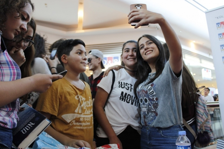 Genç Kuşak Yazarlar Adanalı Kitapseverlerle Buluştu