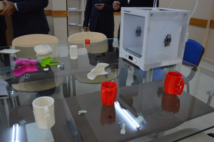 Vali Haktankaçmaz: “Endüstriye Katkıda Baş Aktör Olacaklar”