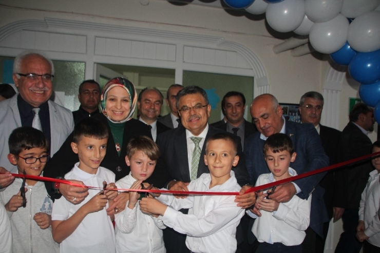 Robotik Ve 3d Yazıcı Atölyelerinin Açılışında Öğrenciler Hünerleri Sergiledi