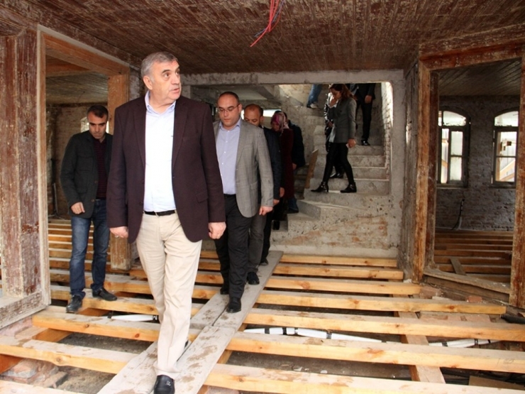 Tarihi Alicanlar Konağı Tamamlanıyor