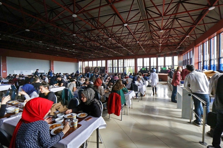 Saü’de Öğrenci Yemekhanesinin Kapasitesi Arttı
