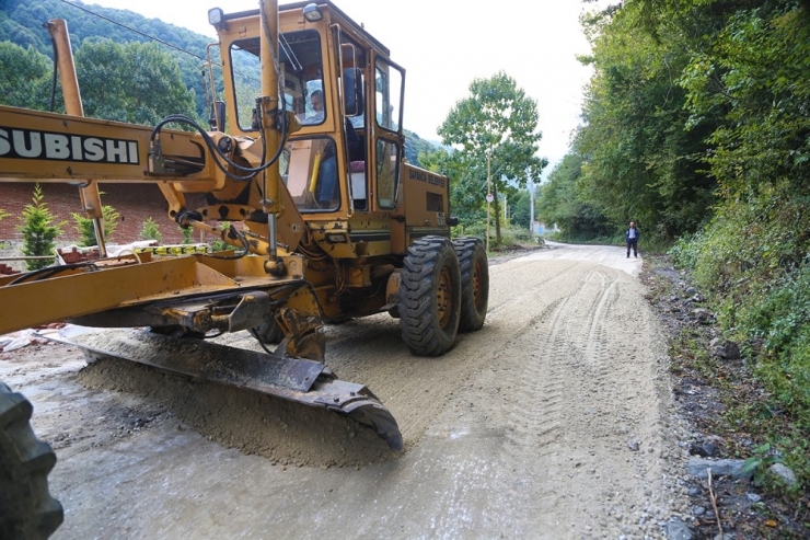 Sapanca’ya Son 10 Ayda 9 Bin Ton Asfalt Atıldı