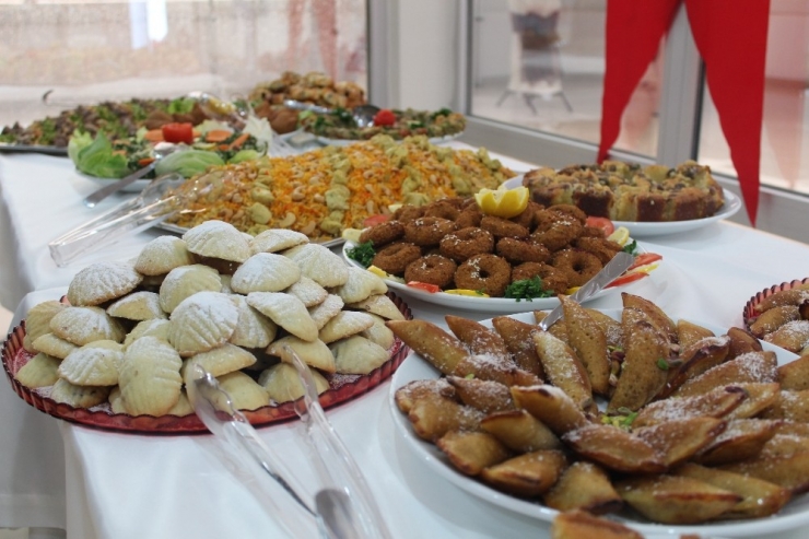 Türkiye’nin İlk Şam Mutfağı İzmit’te Açıldı