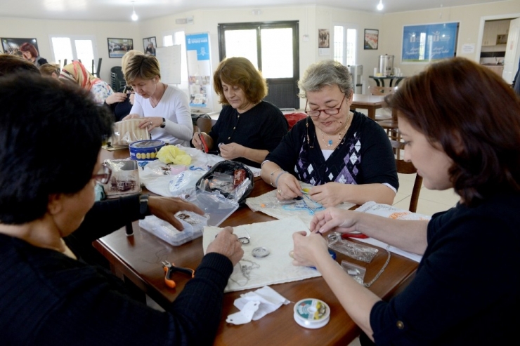 Kendi Takılarını Kendileri Tasarlıyor