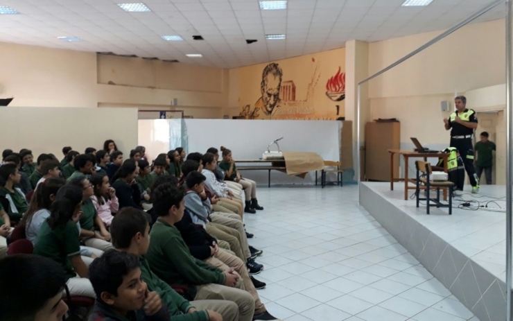 Milas’ta Öğrencilere Trafik Eğitimi