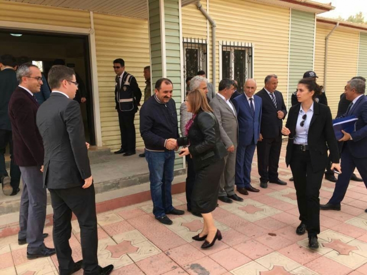 Vali Yerlikaya Muhtarlarla Buluştu
