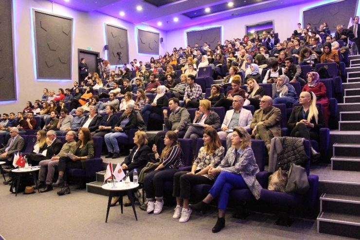 Tazelenme Üniversite İle Yaşam Boyu Öğrenme