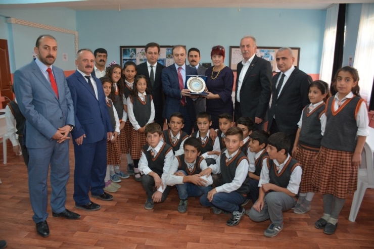 Durankaya’ya Teknoloji Sınıfı Ve Anasınıfı Kazandırıldı