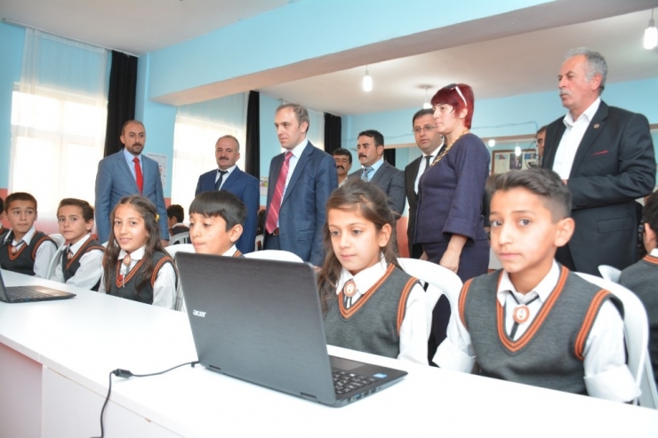 Durankaya’ya Teknoloji Sınıfı Ve Anasınıfı Kazandırıldı