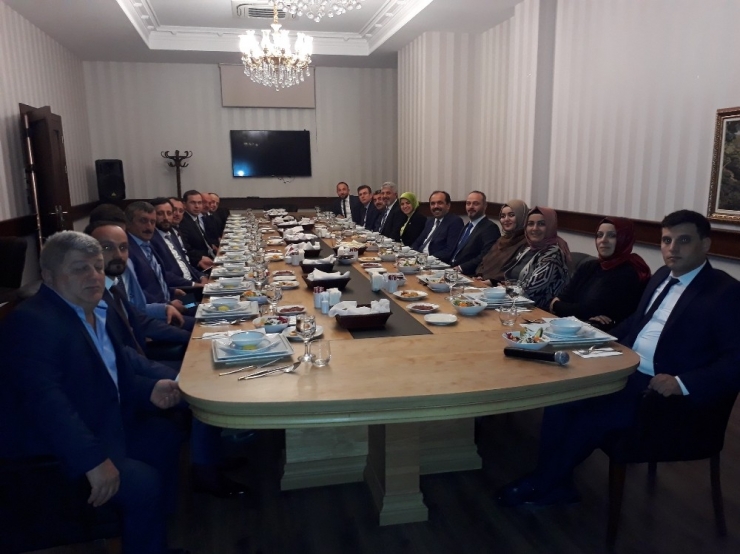 Ak Parti Vakfıkebir İlçe Teşkilatı Ankara’da Toplandı