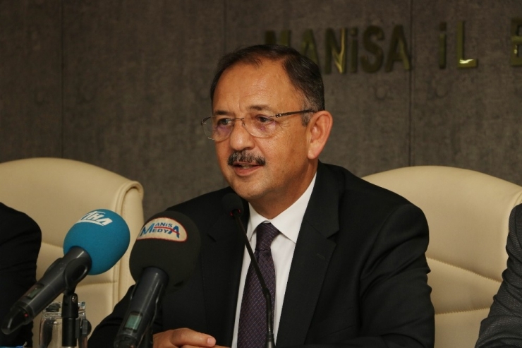 Bakan Özhaseki Belediye Başkanlarının İstifasını Değerlendirdi