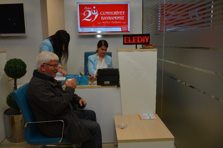 Altıeylül’de Gün Süt İle Başlıyor