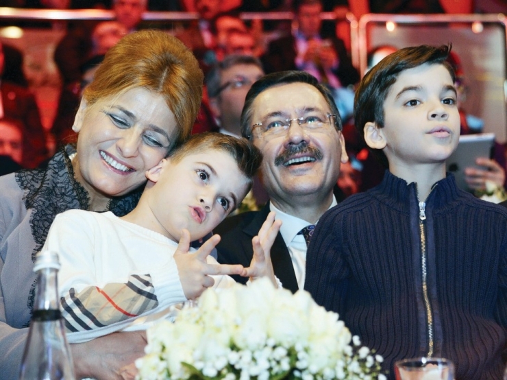 Gökçek, Olağanüstü Toplanacak Belediye Meclisinde 23,5 Yıllık Başkanlık Görevine Veda Ediyor