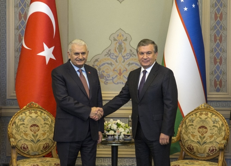 Başbakan Binali Yıldırım, Özbekistan Cumhurbaşkanı Mirziyoyev’le Görüştü