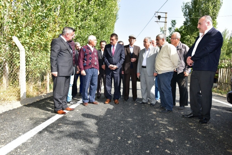 Başkan Gürkan Asfalt Çalışmasını Yerinde İnceledi