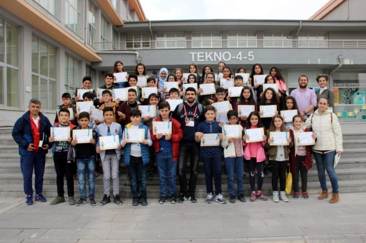 Çocuklar ’Yarını Kodlayanlar’ Projesi İle Erciyes Teknopark’ta Buluştu