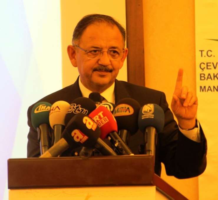 Bakan Özhaseki’den Belediye Başkanlarına: “Çiçek Böcekle, Sanatla Uğraşmayın, Kentsel Dönüşüme Öncelik Verin”