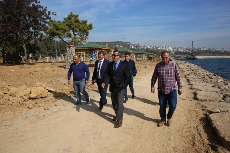 Başkan Karabacak, Sahil Çalışmalarını İnceledi