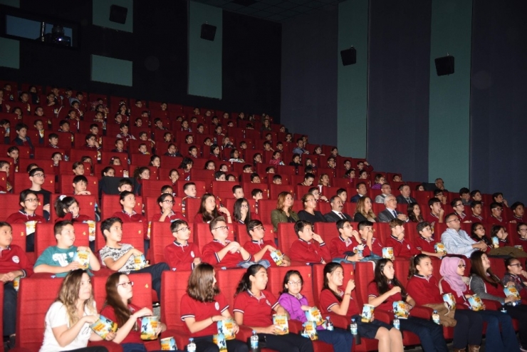 Denizli’de 12 Bin 617 Ortaokul Öğrencisi Sinema İle Buluşuyor
