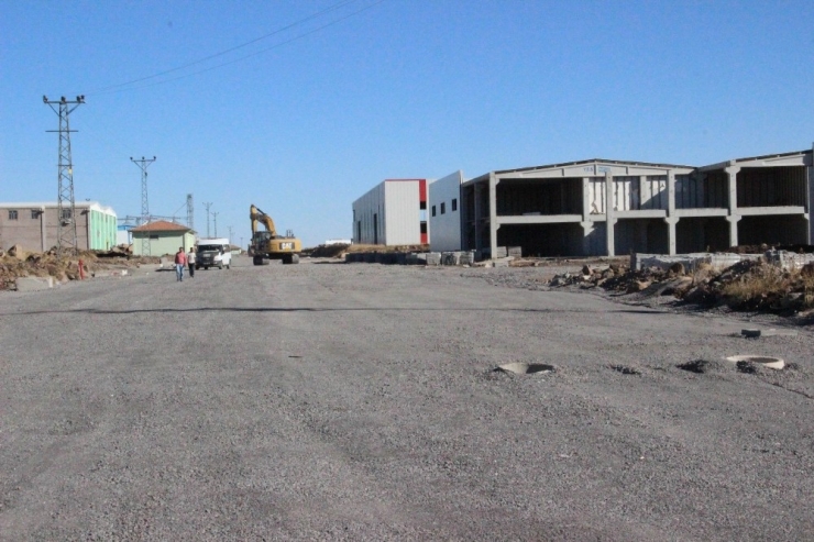 Diyarbakır Osb’de Dükkan Projelerinde Sona Gelindi