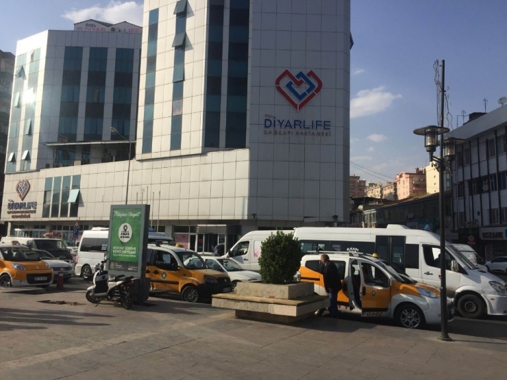 Taksi Durağından 32 Araçlık İşgal