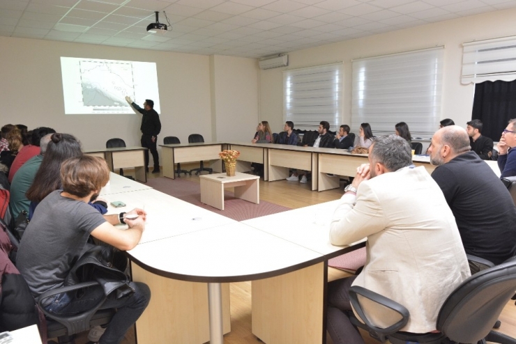 Kuzey Doğu Marmara Arkeolojik Sualtı Araştırmaları Anlatıldı