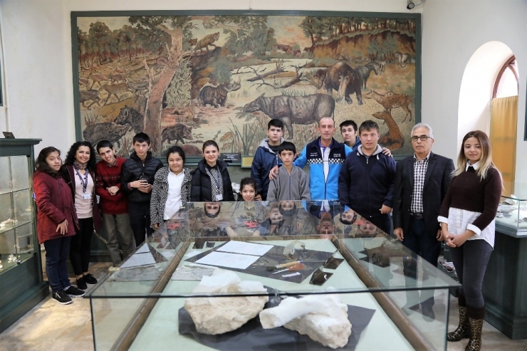 Engelli Öğrencilerin Tarihe Yolculuğu