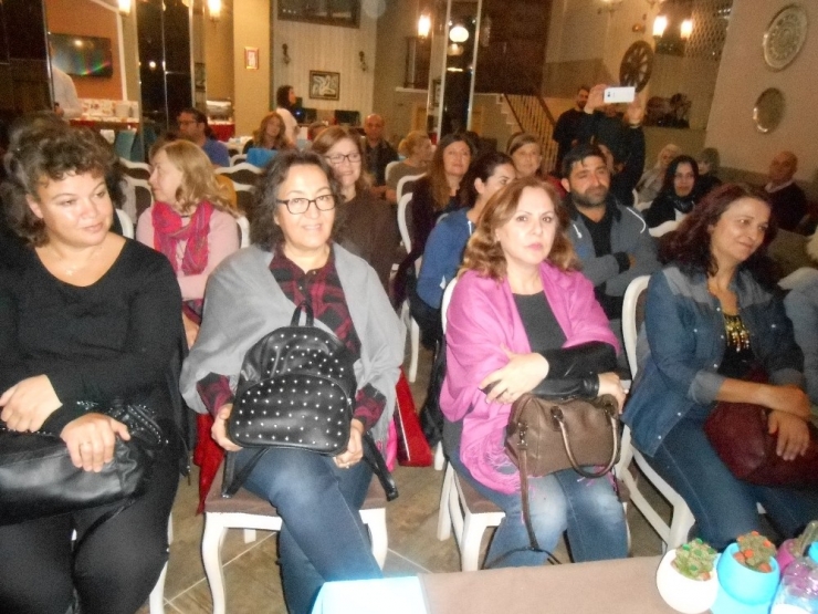 ’İlişkilerde İletişiyor Muyuz Veya İtişiyor Muyuz?’ Semineri Yoğun İlgi Gördü